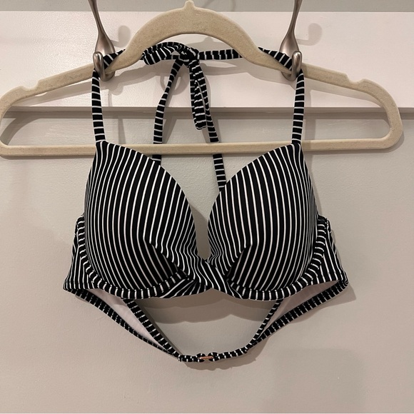 34B - Shade & Shore High Waisted Bikini Set - Picture 3 of 9